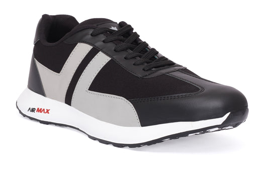 Monochrome Stride Sneakers / / High performance