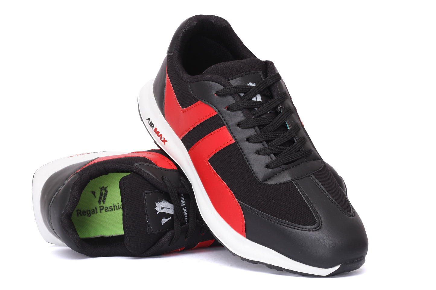 Monochrome Stride Sneakers / Black / High performance