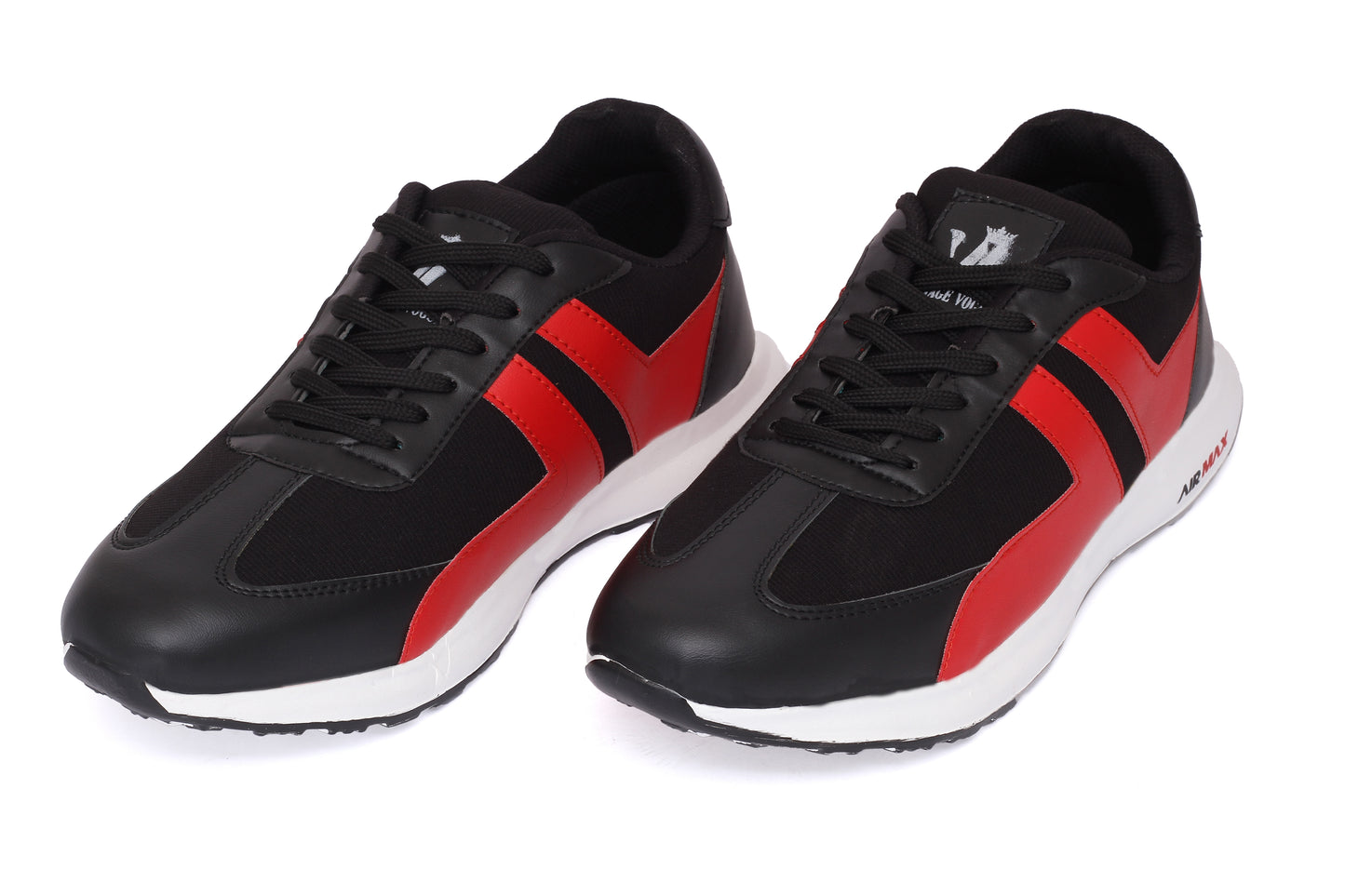 Monochrome Stride Sneakers / Black / High performance
